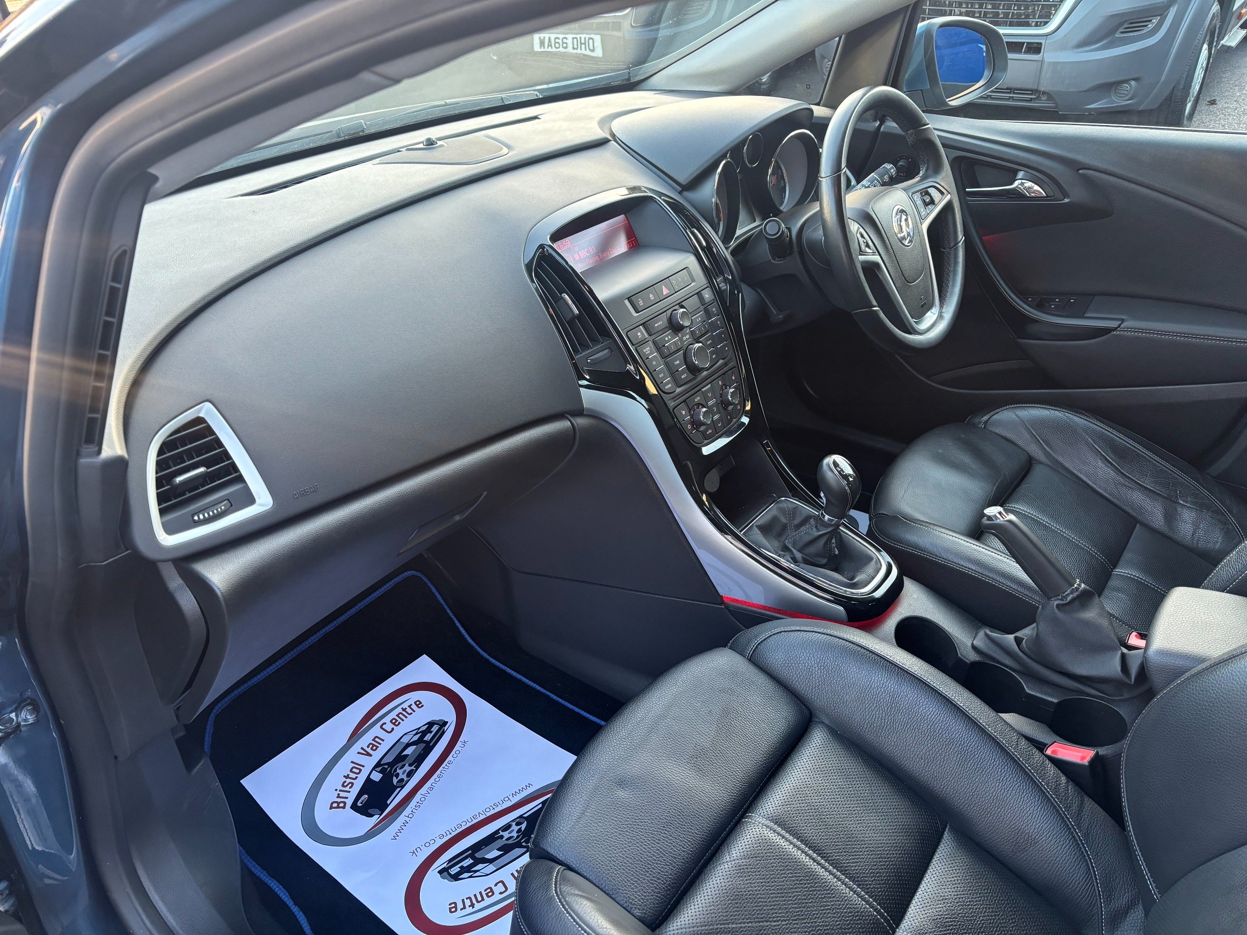 Used 2015 Vauxhall Astra ASTRA ELITE CDTI S/S for sale in Bristol, Avon