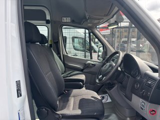 /photos/9681/919c3635-2547-8271-52da-0ea94c5ecec7_i320x240.jpg